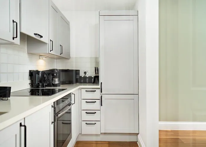 Chelsea Modern Apartments
